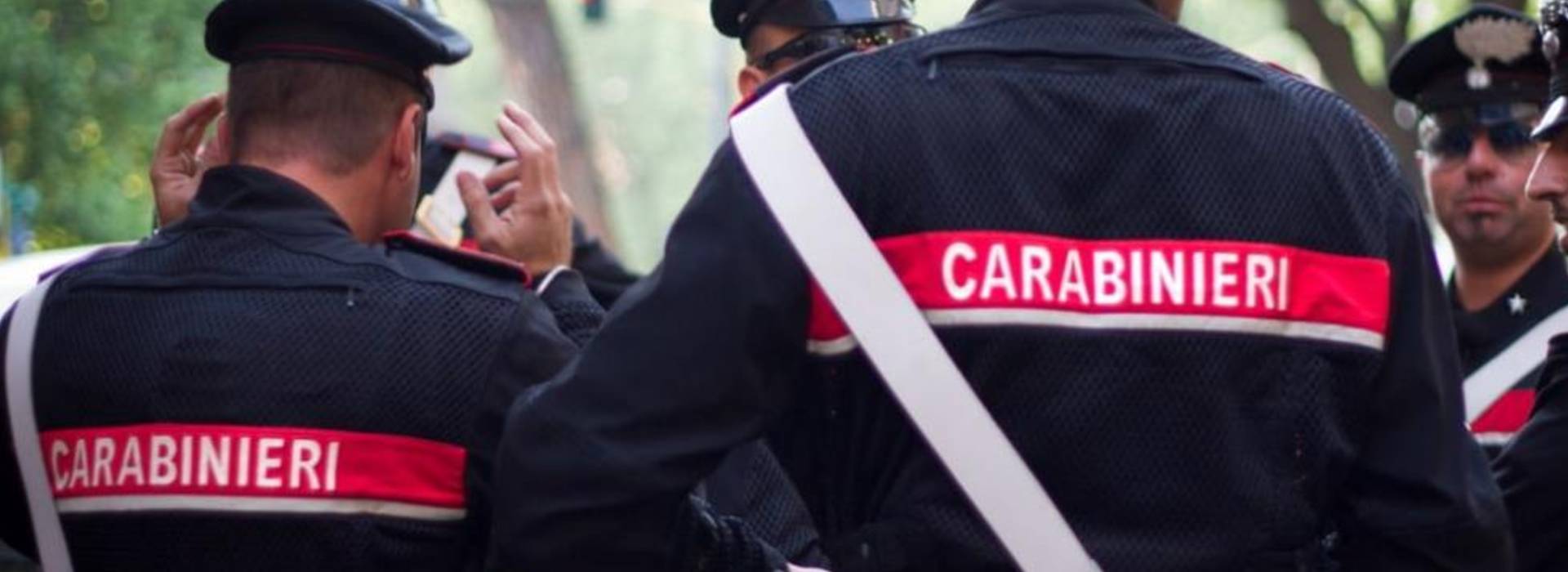 Carabiniere denunciato e trasferito: aveva chiesto mascherine per i colleghi