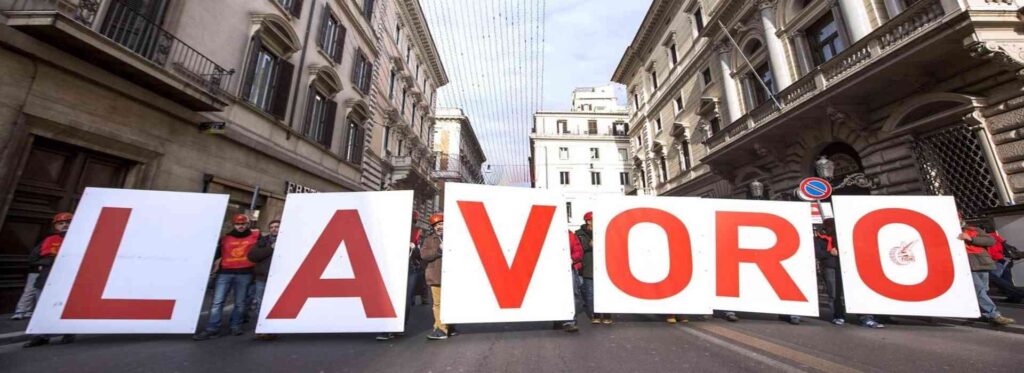 Cartellone con scritta lavoro (1)