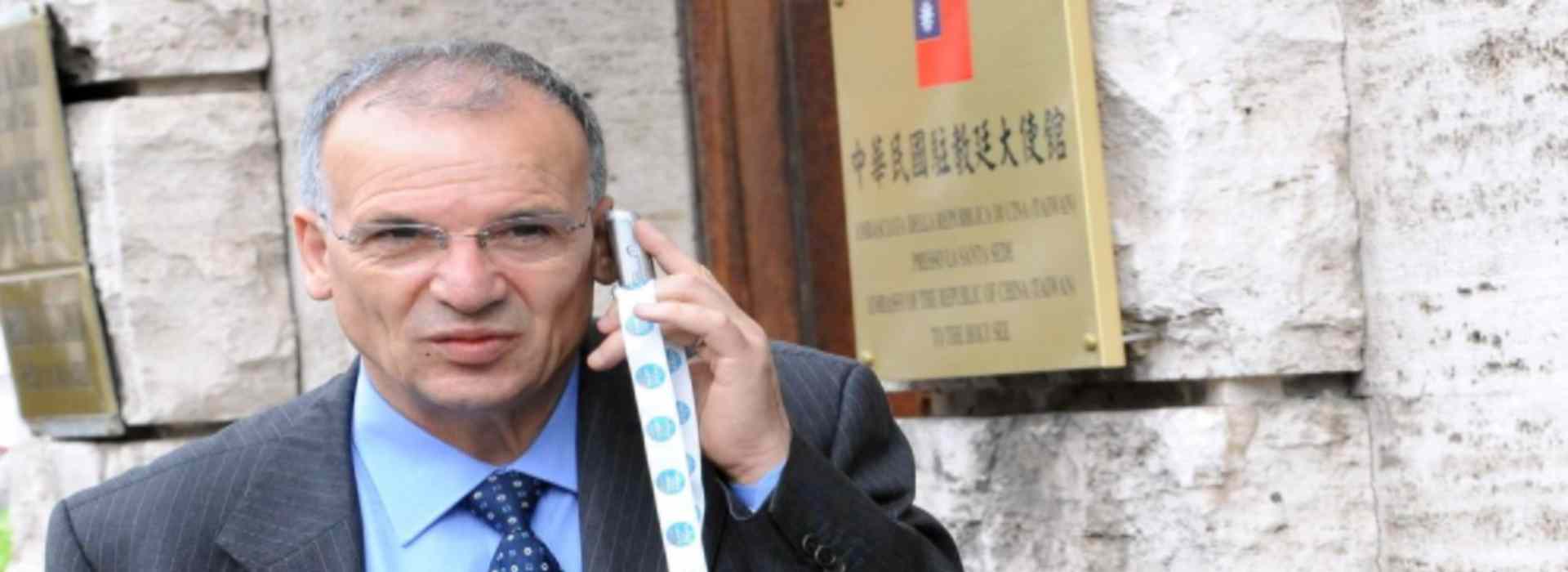 'Ndrangheta, operazione "Farmabusiness": arrestato il presidente del consiglio regionale della Calabria