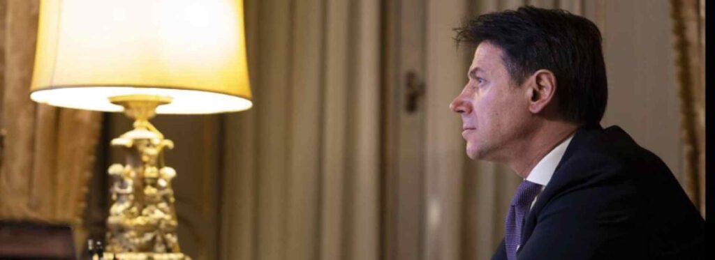 Giuseppe Conte si dimette e sale al Colle