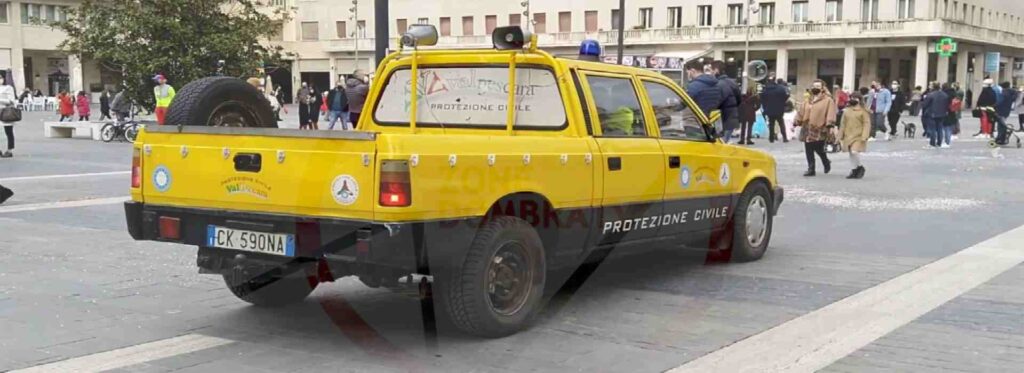 Pescara, il messaggio della Protezione civile: "monitorati dalle telecamere. Multe a chi è senza mascherina"