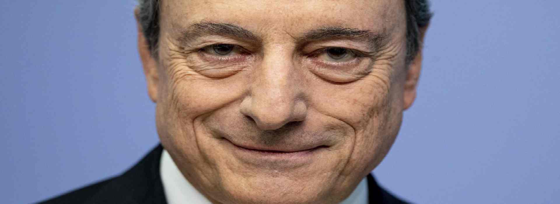Draghi accetta l'incarico. Apertura anche dai 5 stelle