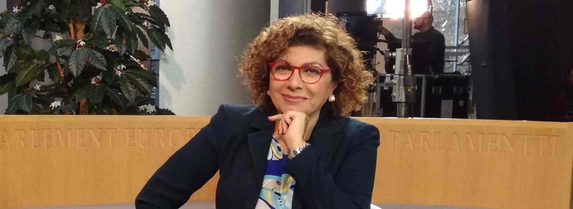 Michela Giuffrida, la giornalista assunta dalla Giunta di Nello Musumeci a 160mila euro. Mentre le imprese sono senza soldi