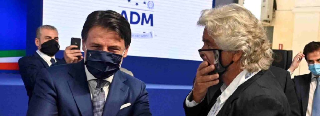 Giuseppe Conte, Beppe Grillo e gli staff dei nipoti e dei cantanti