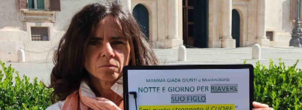 Le libertà negate al piccolo Jacopo, sottratto alla madre che un giudice vuole arrestare