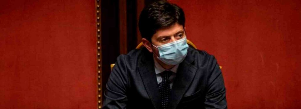 Il governo salva Roberto Speranza: la Commissione d'inchiesta non potrà indagare sulla gestione della pandemia