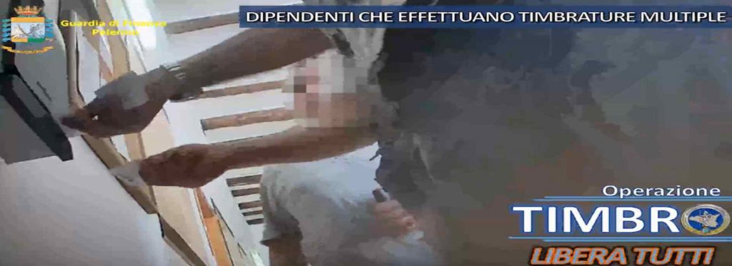 Palermo, timbravano il cartellino e andavano a fare la spesa o jogging: 28 misure cautelari per un gruppo di dipendenti comunali. Tra loro anche un indagato per associazione mafiosa